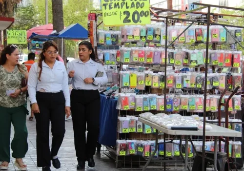 amparos-permiten-ambulantes-seguir-vendiendo_0_21_1200_758